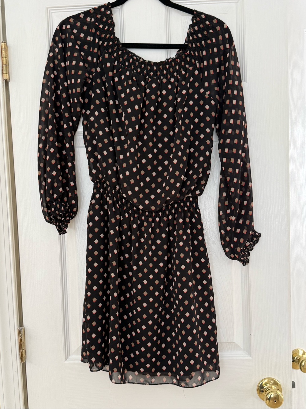 White House Black Market Black & Pink Diamond Print Long-Sleeve Dress Size Small